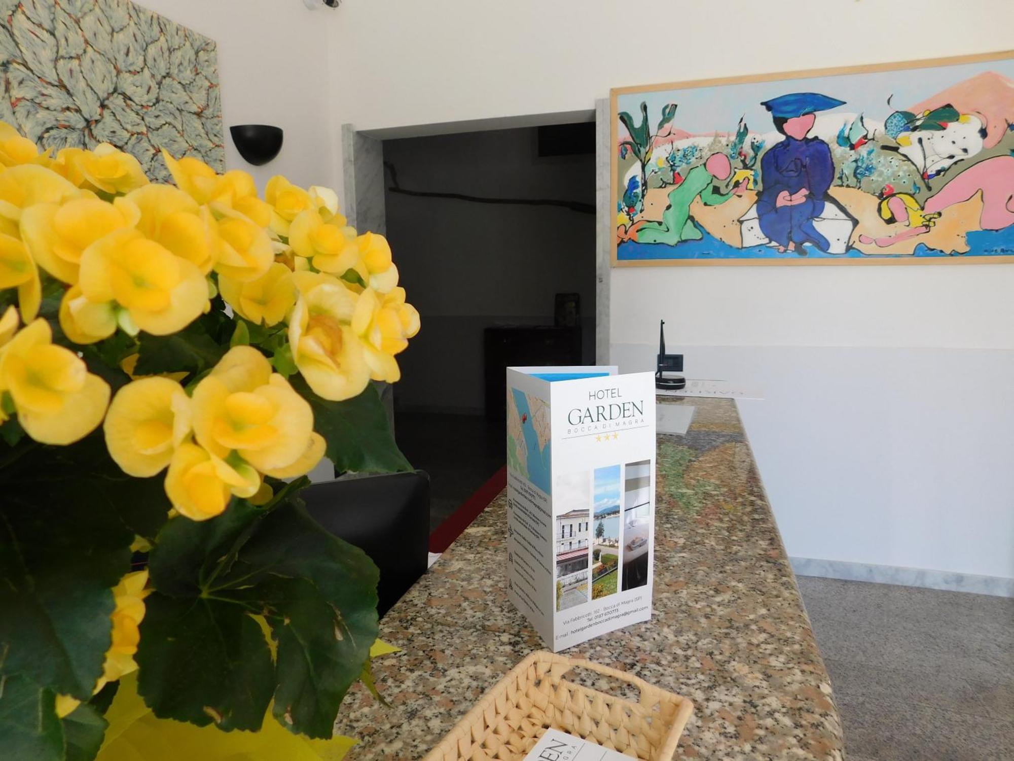 Hotel Garden Bocca Di Magra Екстериор снимка