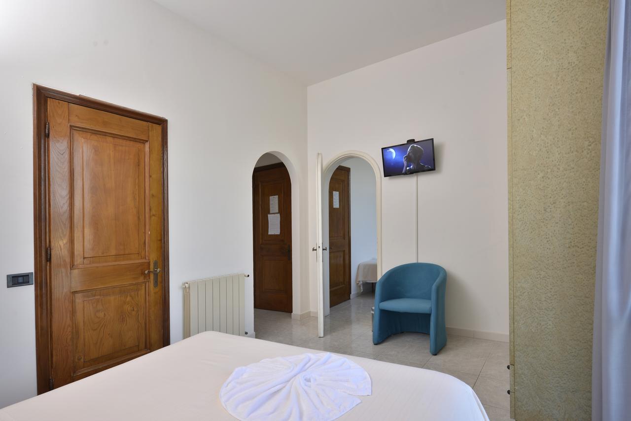 Hotel Garden Bocca Di Magra Екстериор снимка