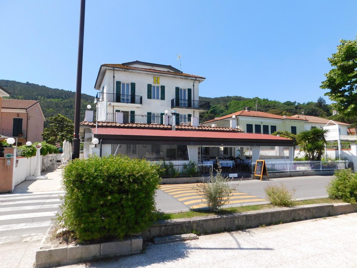 Hotel Garden Bocca Di Magra Екстериор снимка